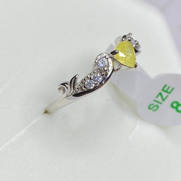 Canary Yellow Ice Crystal .925 Sterling Silver Ring Size 8 - Picture 3 of 4